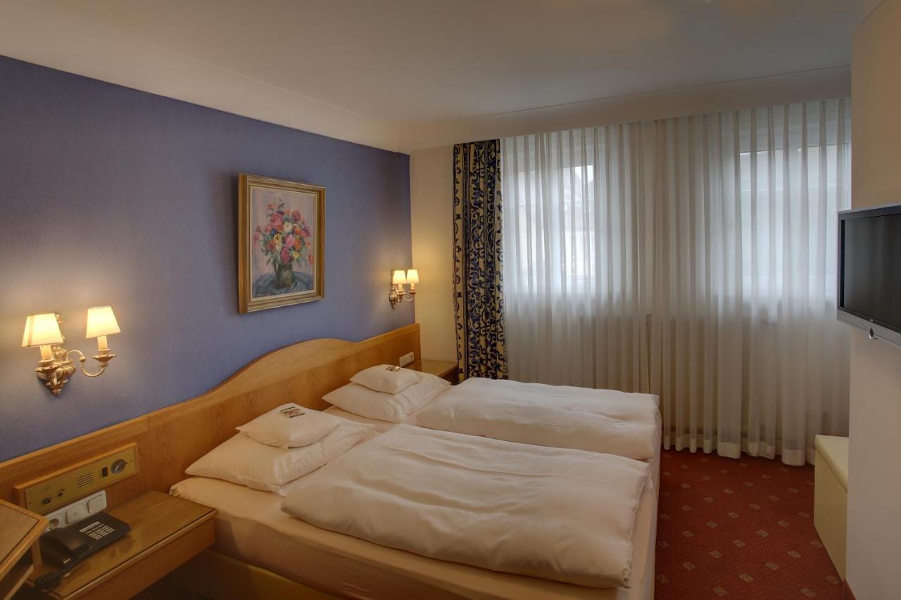 Hotel Brauereigasthof Landwehr-Braeu Reichelshofen Екстериор снимка