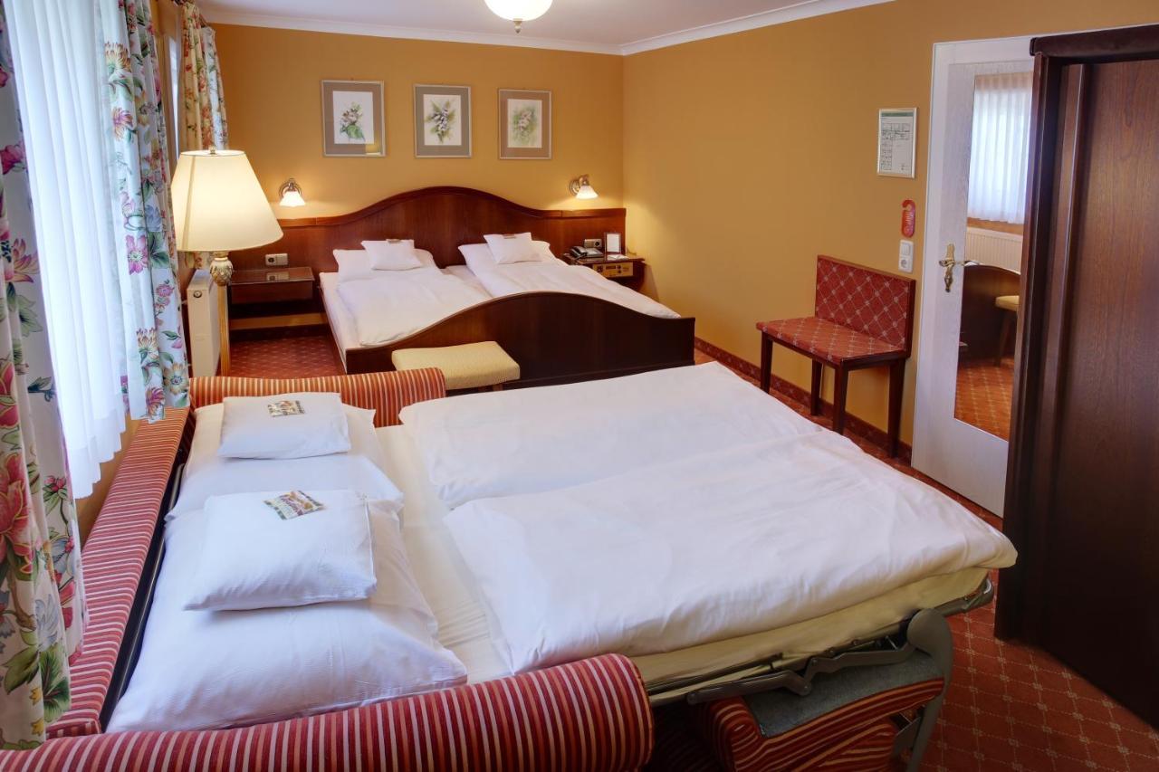 Hotel Brauereigasthof Landwehr-Braeu Reichelshofen Екстериор снимка
