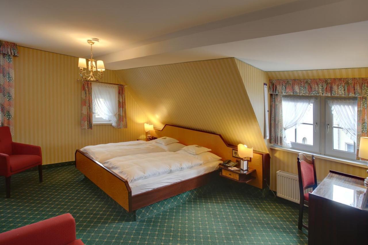 Hotel Brauereigasthof Landwehr-Braeu Reichelshofen Екстериор снимка