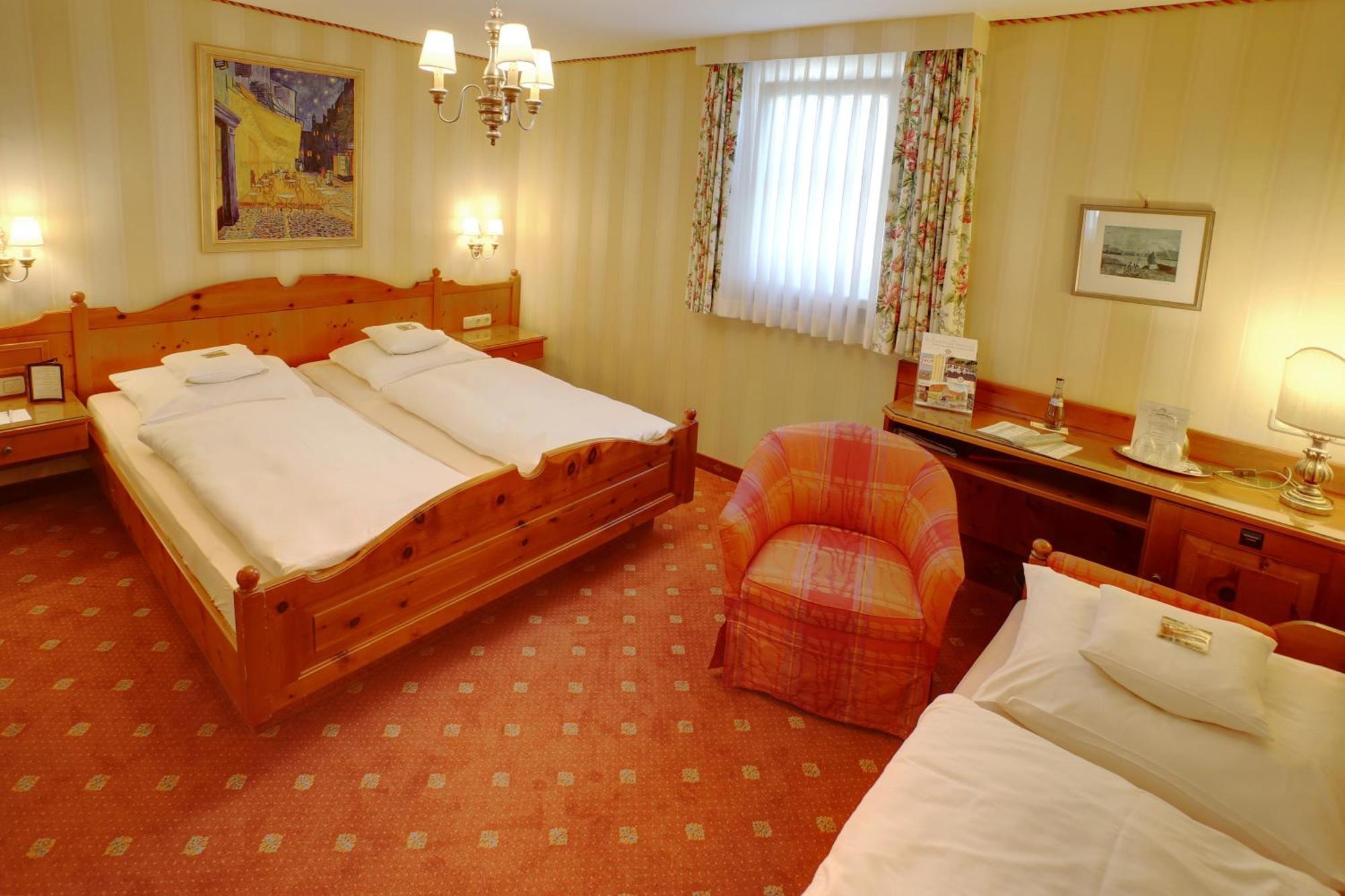 Hotel Brauereigasthof Landwehr-Braeu Reichelshofen Стая снимка