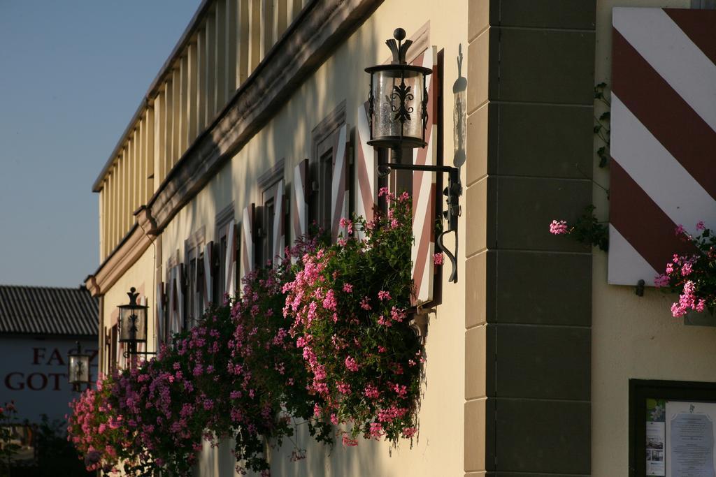 Hotel Brauereigasthof Landwehr-Braeu Reichelshofen Екстериор снимка