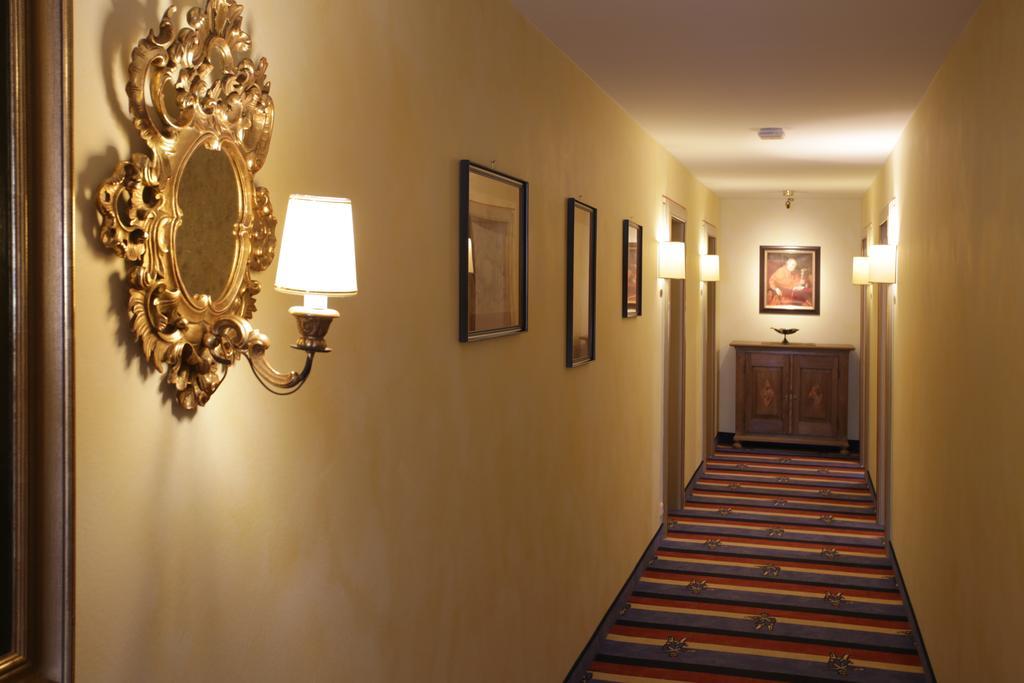 Hotel Brauereigasthof Landwehr-Braeu Reichelshofen Екстериор снимка