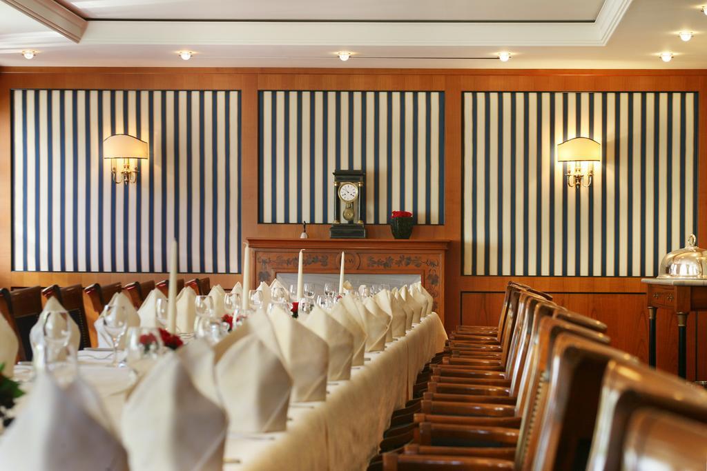 Hotel Brauereigasthof Landwehr-Braeu Reichelshofen Екстериор снимка