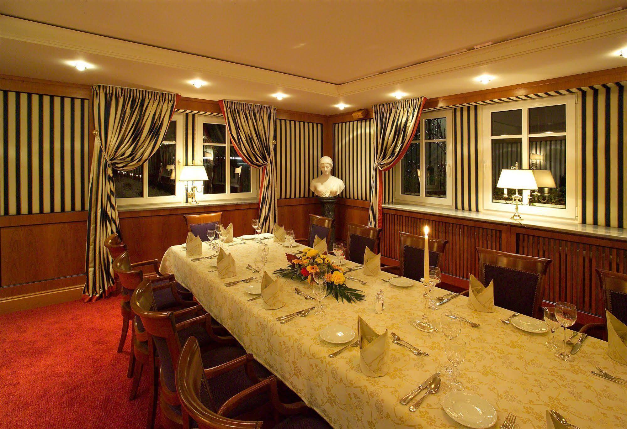Hotel Brauereigasthof Landwehr-Braeu Reichelshofen Екстериор снимка
