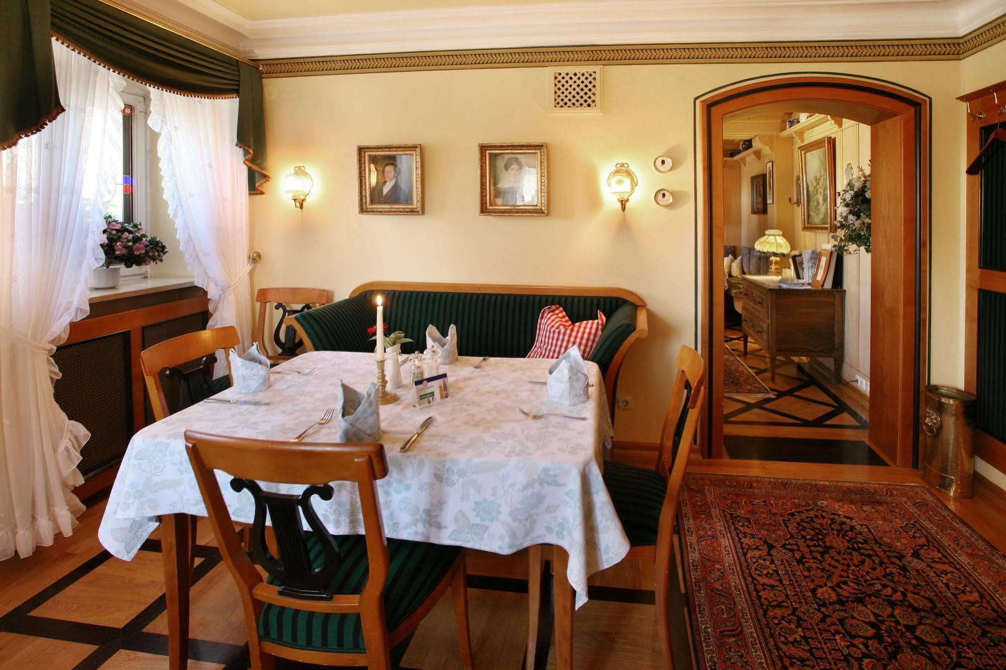 Hotel Brauereigasthof Landwehr-Braeu Reichelshofen Екстериор снимка