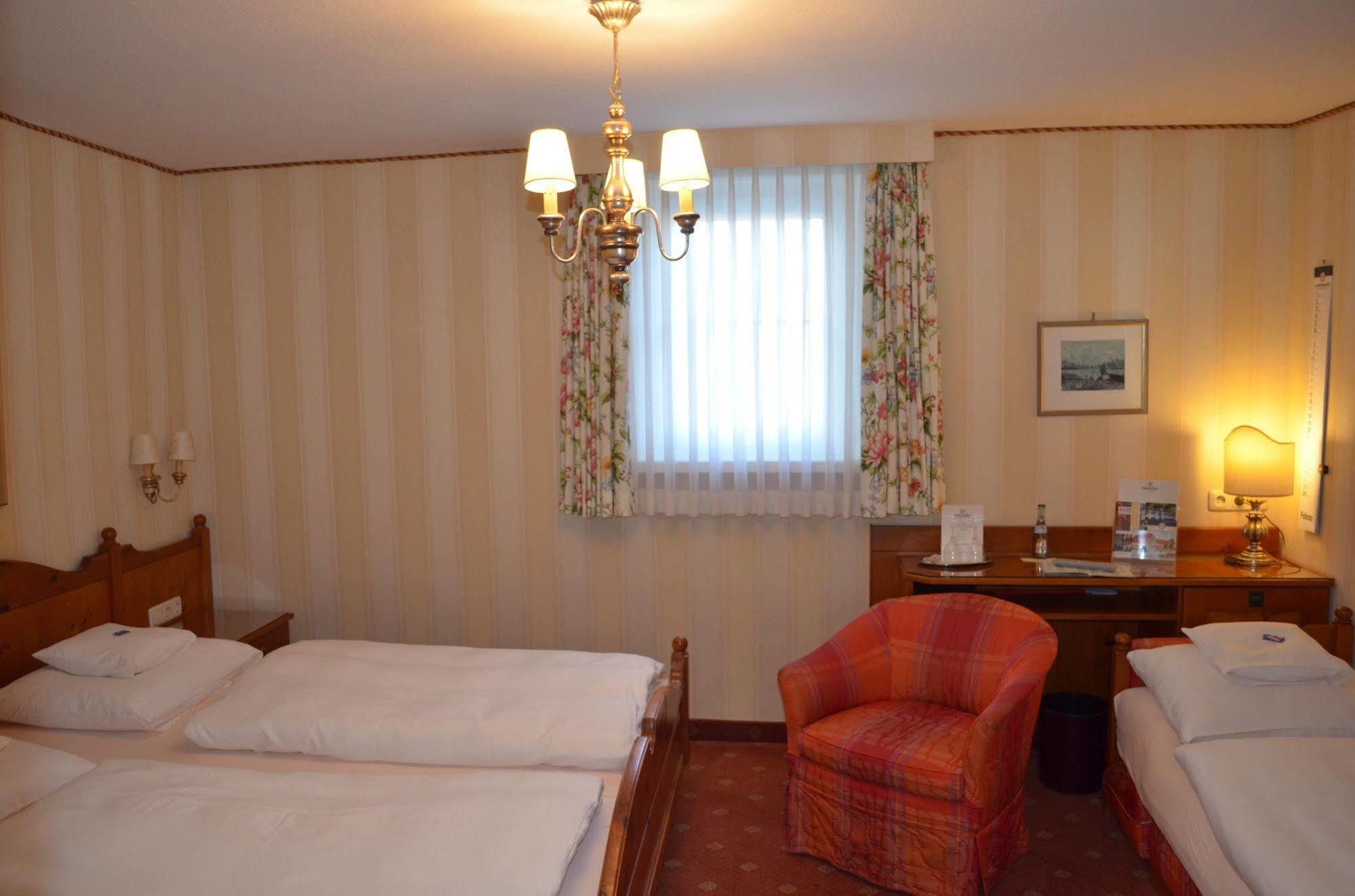 Hotel Brauereigasthof Landwehr-Braeu Reichelshofen Екстериор снимка